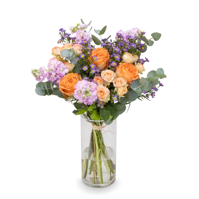 Bouquet of Ecuadorian and spray roses